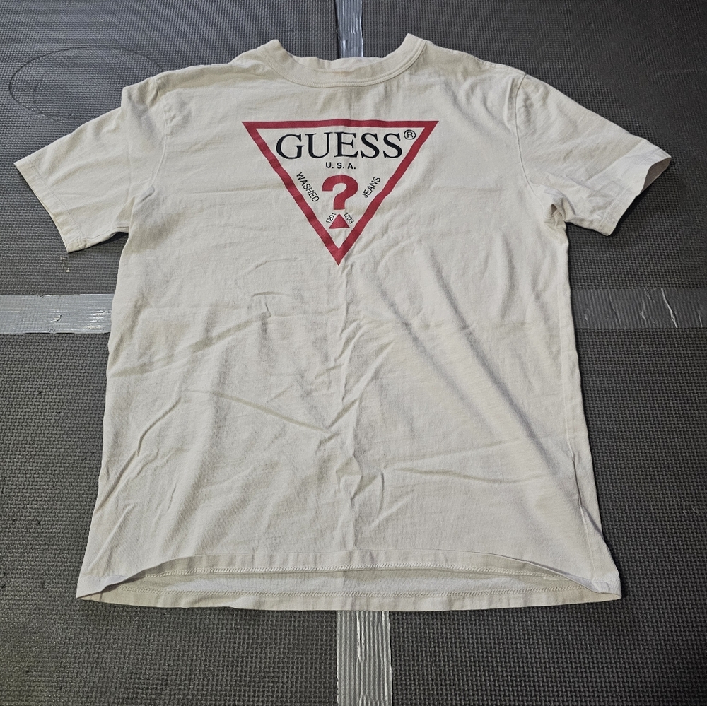 Vintage Guess Tshirt